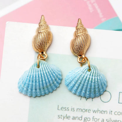 Earrings with shells